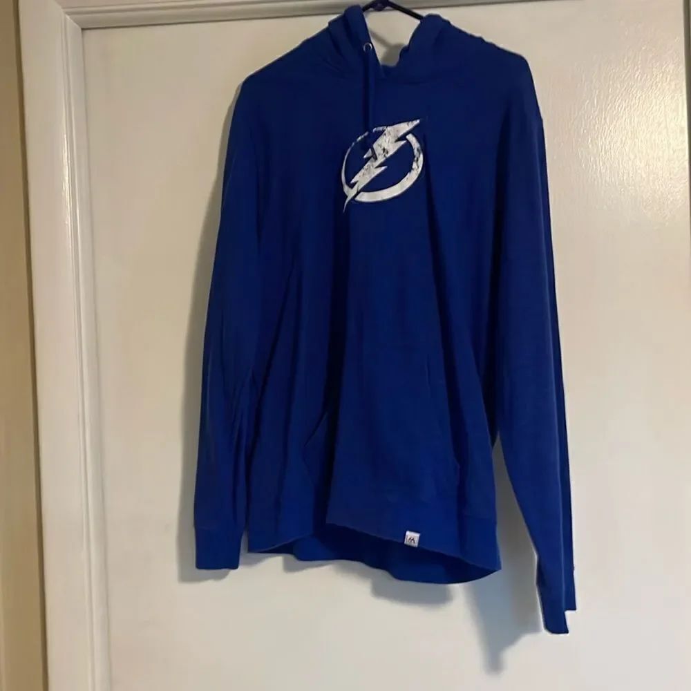 Tampa Bay Lightning hoodie, majestic brand  size large